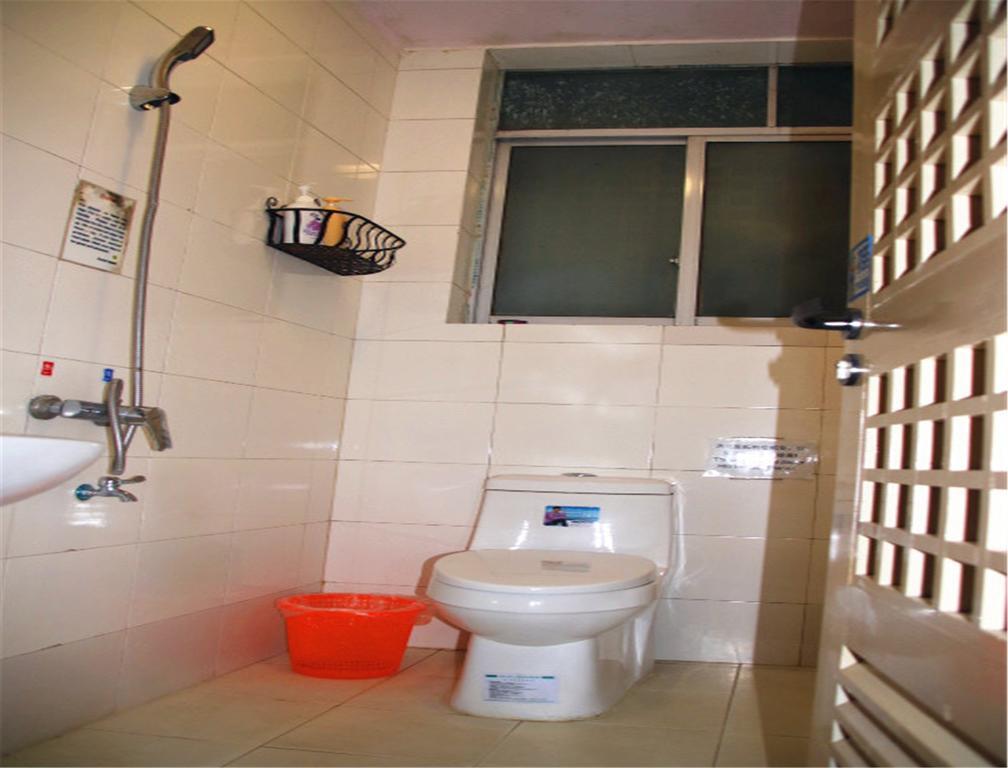 En Attendant Godot Youth Hostel Yangshuo Εξωτερικό φωτογραφία