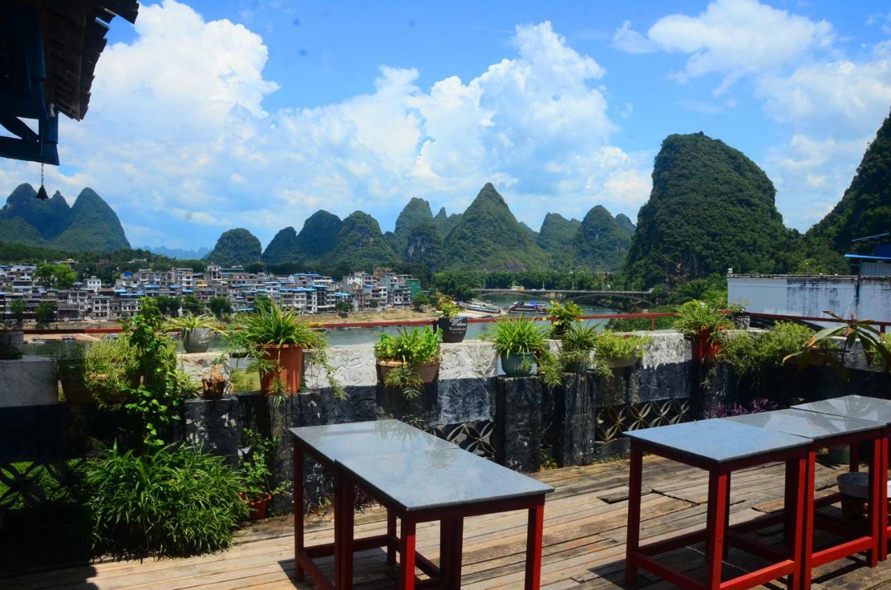 En Attendant Godot Youth Hostel Yangshuo Εξωτερικό φωτογραφία